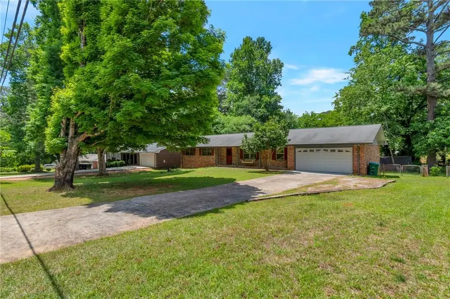 1289 Renee Drive Sw, Lilburn, GA 30047 - #2