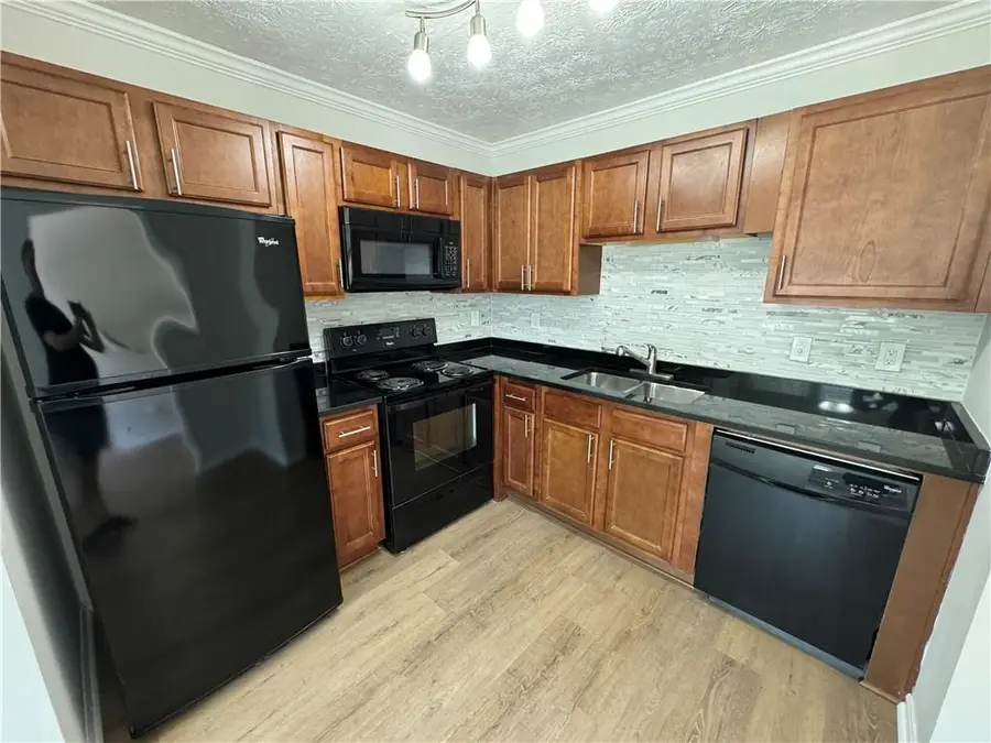 5267 Ridge Forest Drive, Stone Mountain, GA 30083 - #2