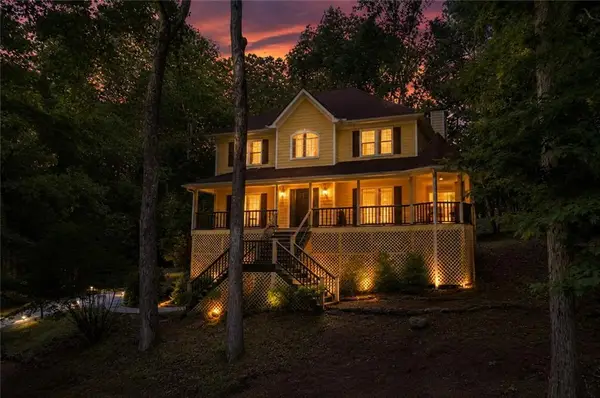 232 Nacoochee Drive, Woodstock, GA 30188