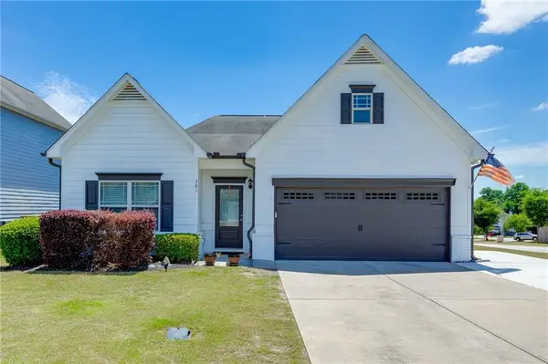 381 Eagles Bluff Way, Hoschton, GA 30548