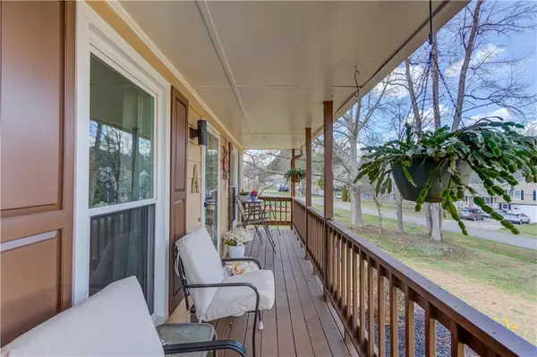 1521 Hunters Cove, Auburn, GA 30011