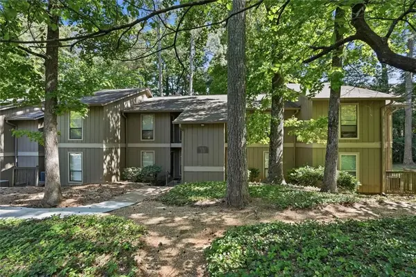 8740 Roswell Road #2G, Atlanta, GA 30350