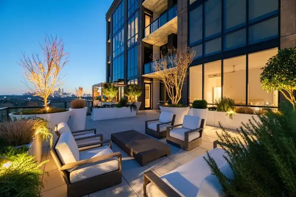2425 Peachtree Road Ne #1503, Atlanta, GA 30305