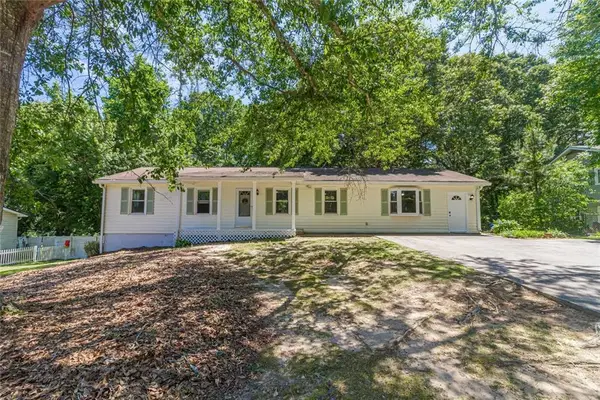 1527 Bennett Road, Grayson, GA 30017