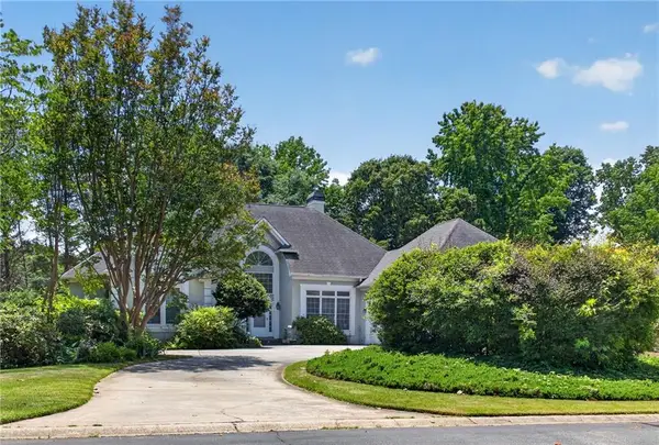 213 Hawick Lane, Mcdonough, GA 30253