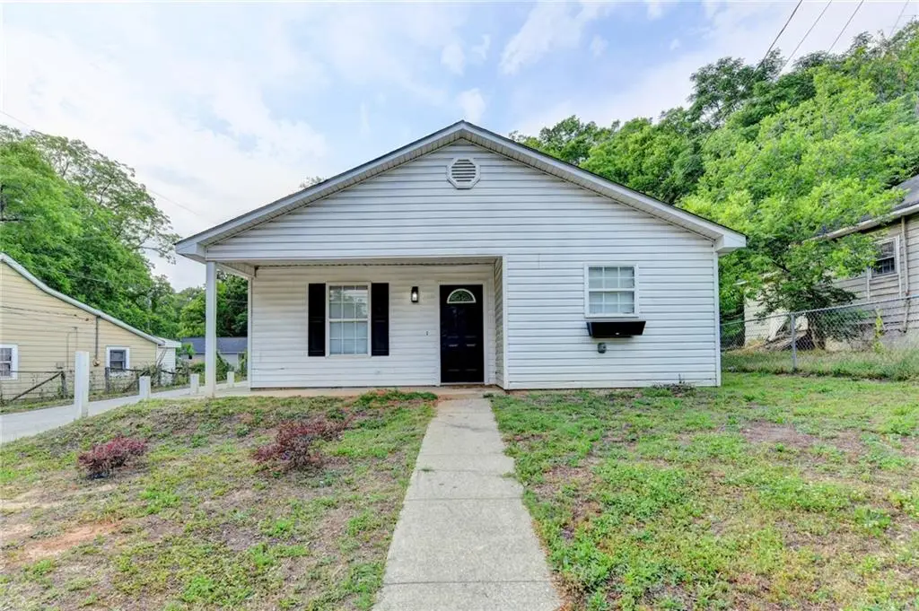 801 Davis Street, Monroe, GA 30655 - #1