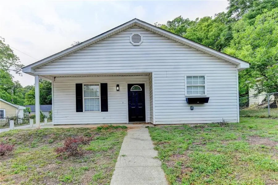 801 Davis Street, Monroe, GA 30655 - #2