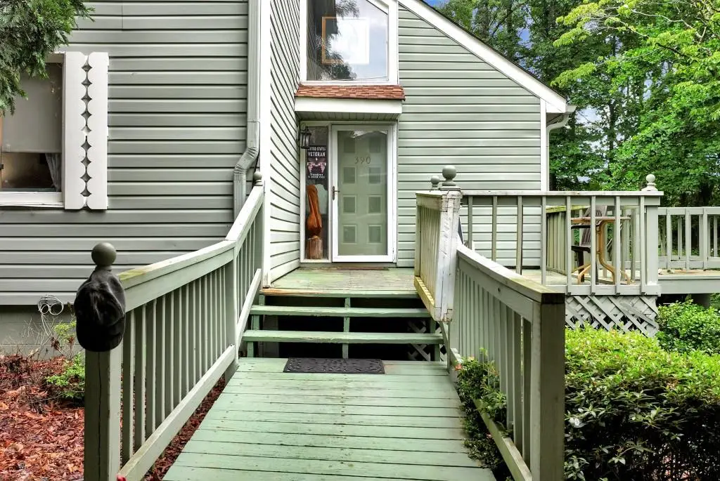 390 Alpenrosen Strasse, Helen, GA 30545 - #1