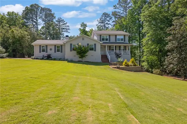 130 Randomwood Way, Alpharetta, GA 30022