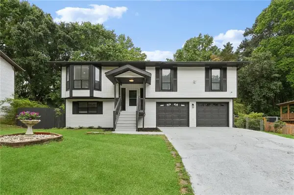 1824 Danielle Place, Lawrenceville, GA 30043