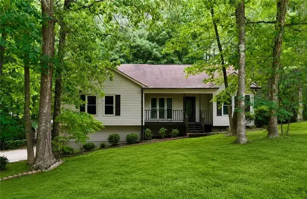 195 Lakeside Drive, Covington, GA 30016