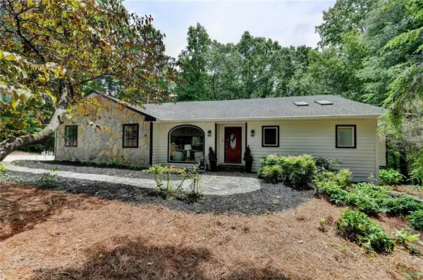 421 Oakleaf Trail, Suwanee, GA 30024