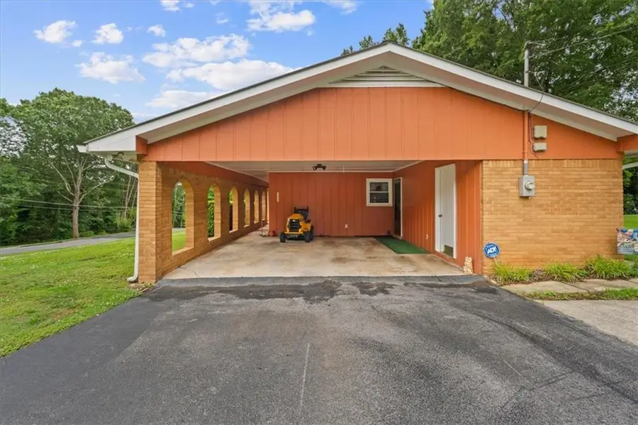 202 Briarwood Drive, Calhoun, GA 30701 - #2