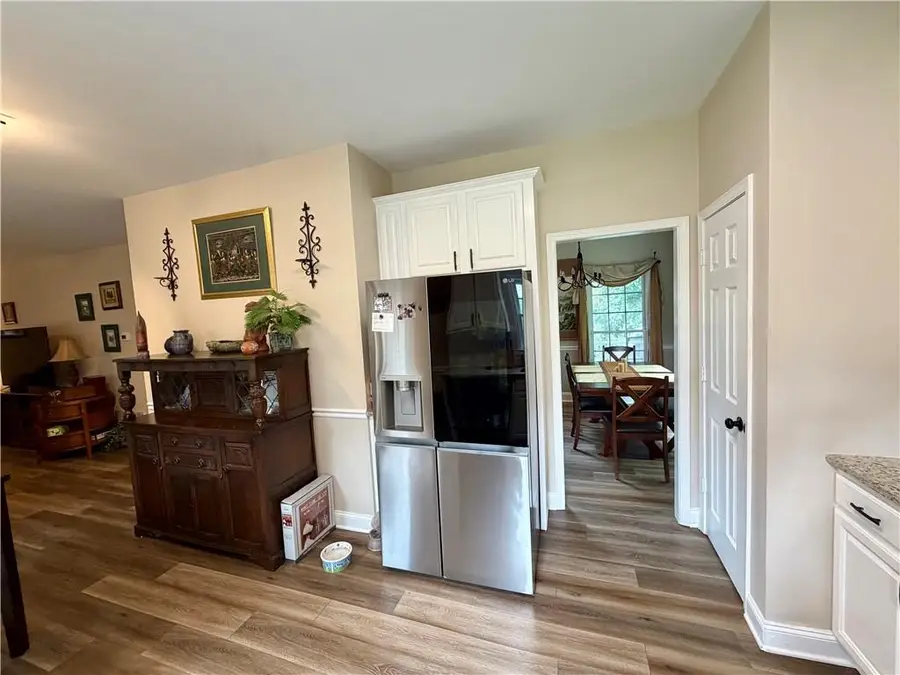63 Centerport Drive, White, GA 30184 - #3