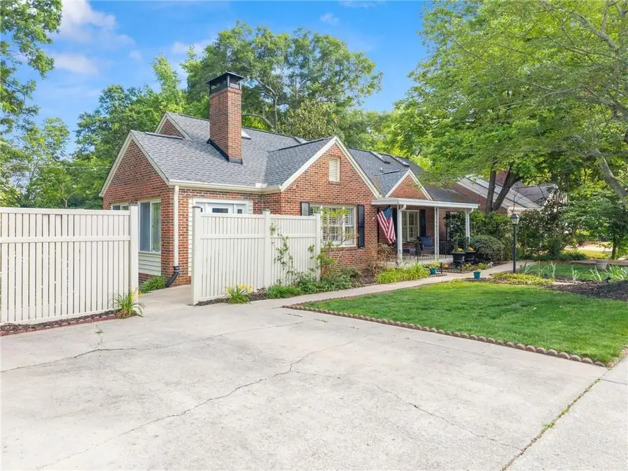 601 Ridgewood Avenue, Gainesville, GA 30501 - #3