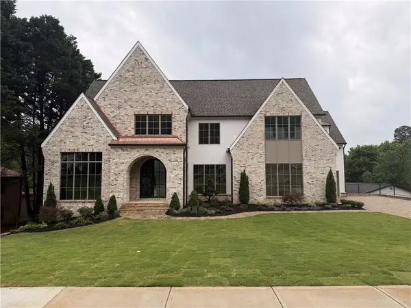 228 Thomas Circle, Roswell, GA 30075