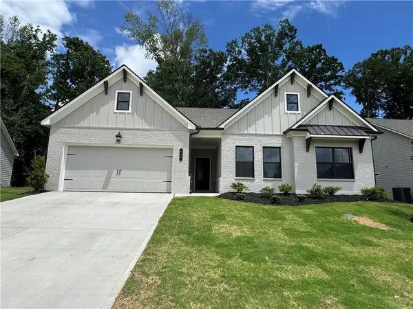 200 Rosewood Park Drive, Hoschton, GA 30548