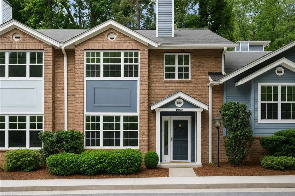 1069 Woodbridge Hollow Ne, Atlanta, GA 30306 - #1