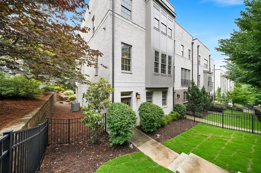 6083 Boylston Drive, Sandy Springs, GA 30328 - #2