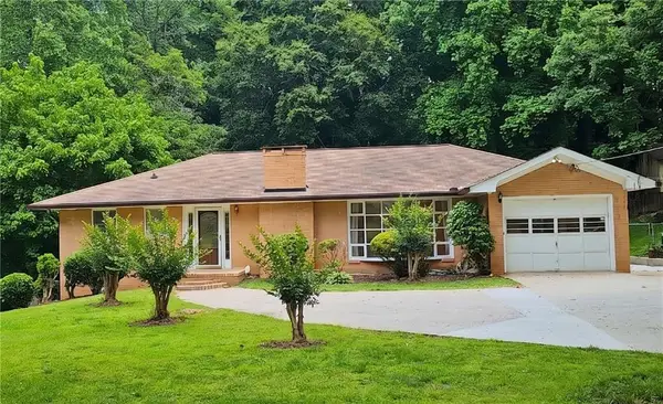 257 Chalmers Drive Nw, Atlanta, GA 30318