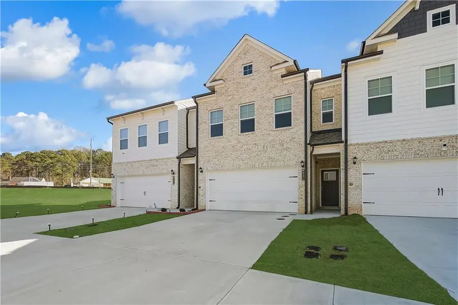 8098 Tiger Way, Riverdale, GA 30296 - #2