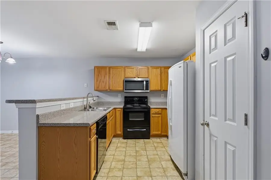 111 Princeton Avenue, Adairsville, GA 30103 - #2