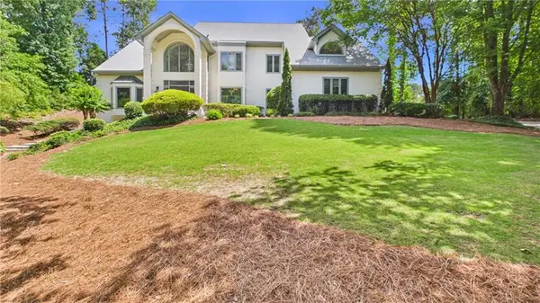 10 Quarry Lake Court, Atlanta, GA 30342