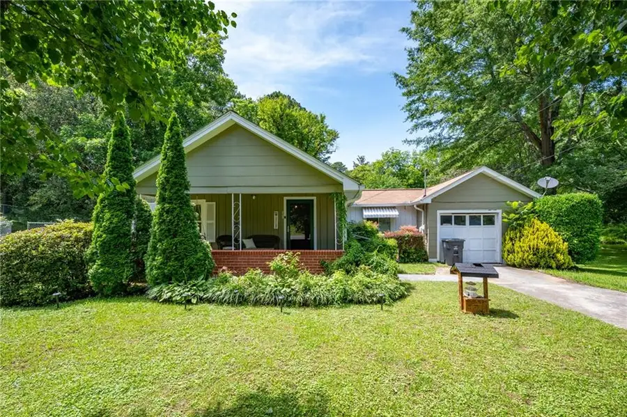 808 S Chattanooga Street, La Fayette, GA 30728 - #2