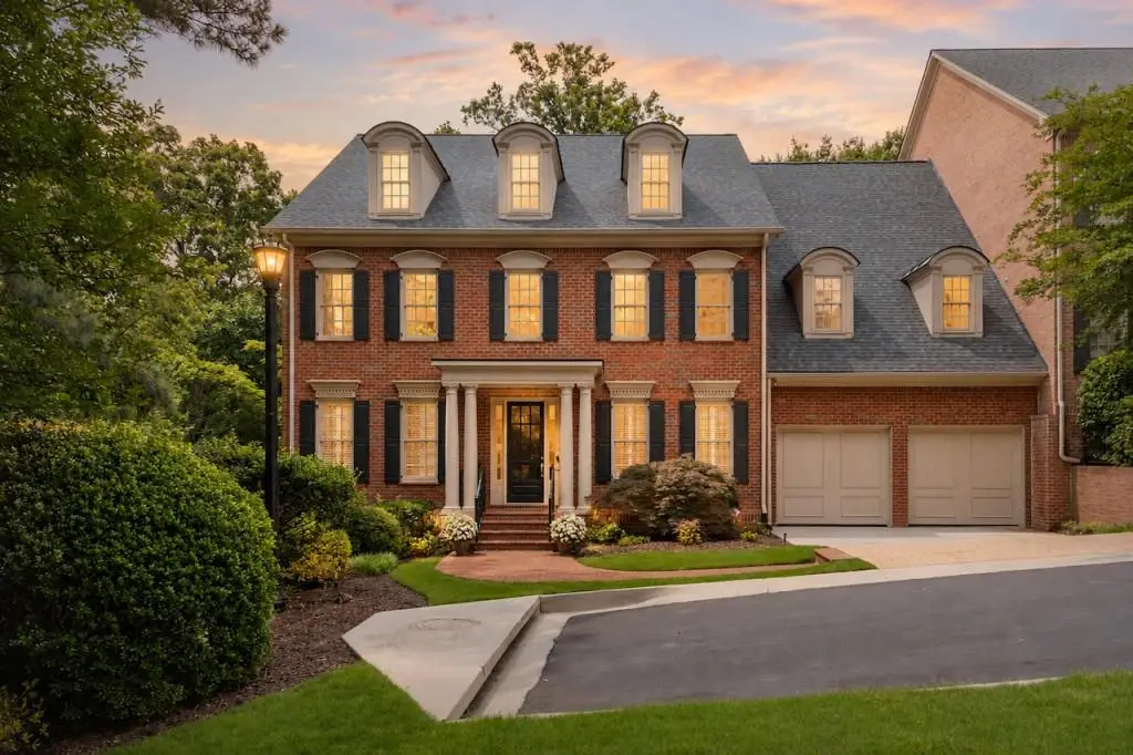 250 Enclave, Sandy Springs, GA 30342 - #1