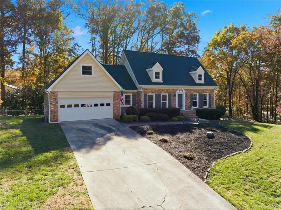 2334 Pine Point Drive, Lawrenceville, GA 30043 - #2