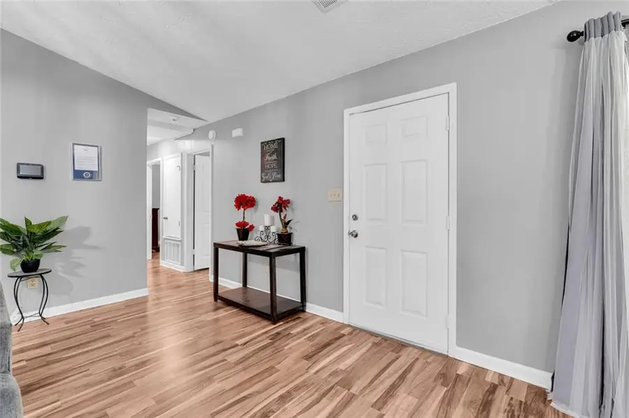3992 Wrexham Drive, Snellville, GA 30039 - #2