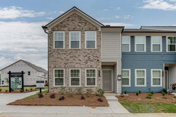 5508 Warwick Pass Street, Douglasville, GA 30135