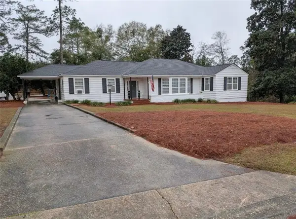 220 Dixie Drive, Moultrie, GA 31768