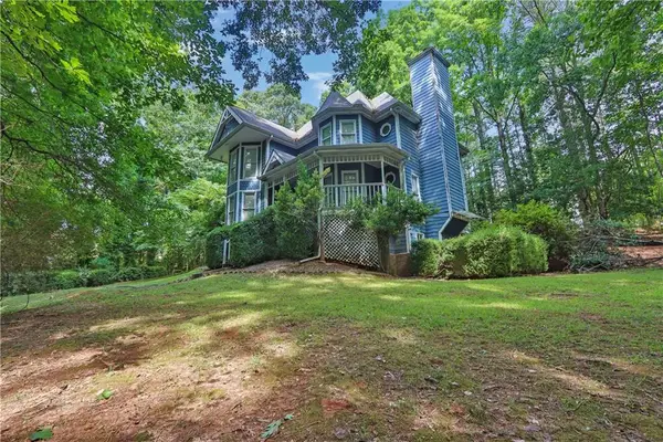 635 James Lee Drive Nw, Lawrenceville, GA 30024