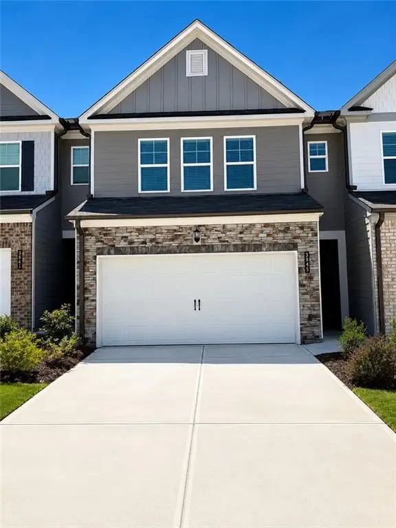 3845 Billabong Trail #111, Gainesville, GA 30506