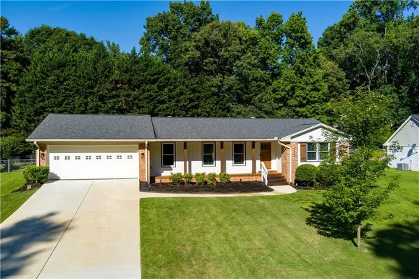 4422 White Oak Drive, Sugar Hill, GA 30518