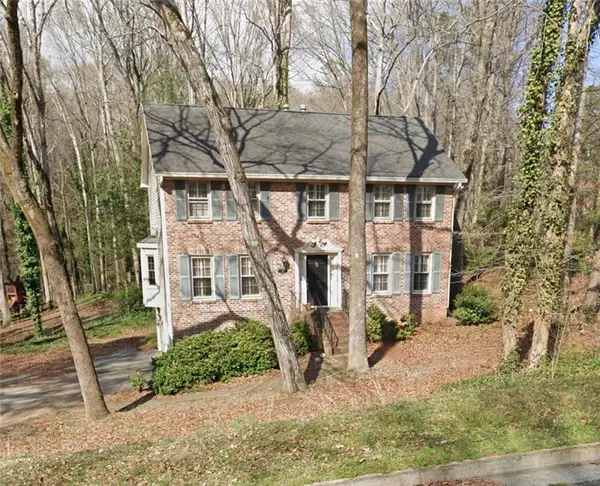 195 Brandenburgh Circle, Roswell, GA 30075