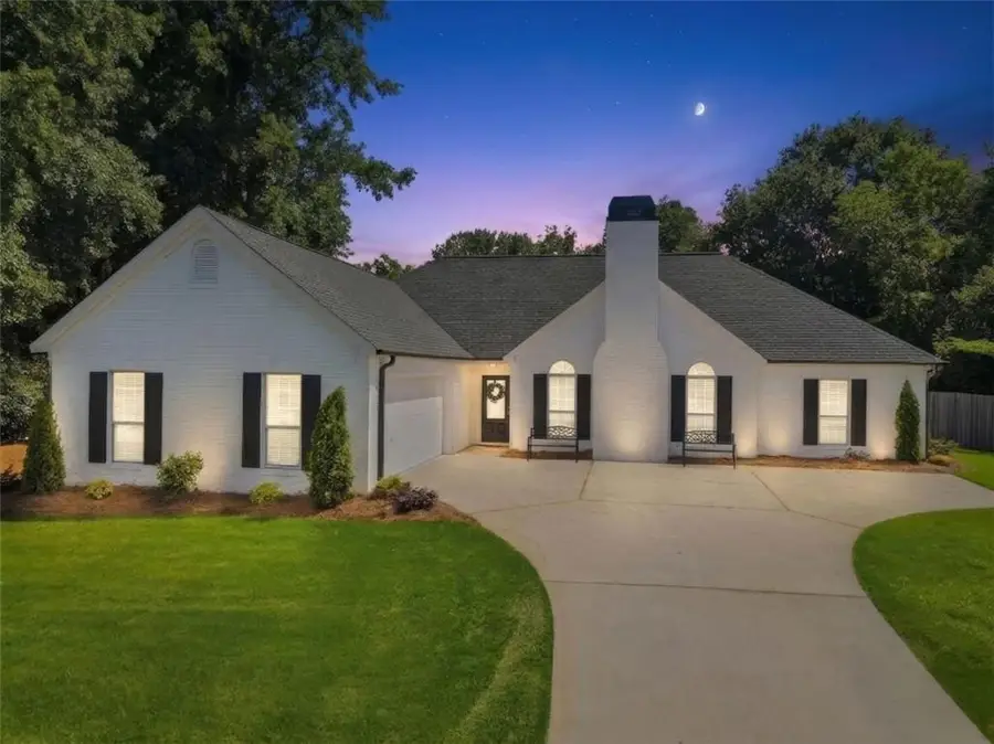 1921 E Bay Street E, Hoschton, GA 30548 - #2
