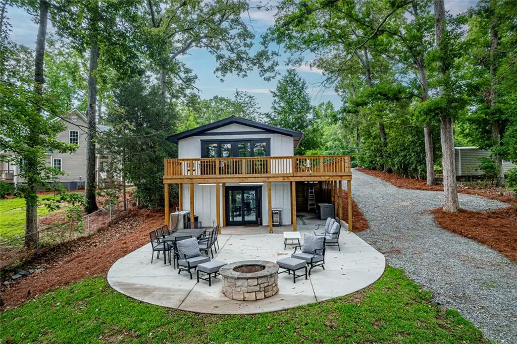 233 Lakeshore Drive, Eatonton, GA 31024 - #1