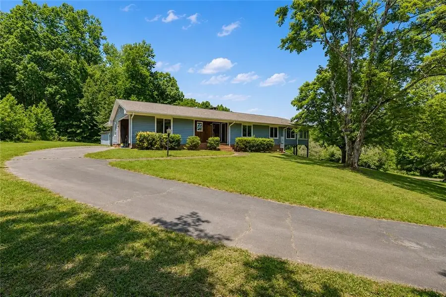 269 W Hermitage Road Ne, Rome, GA 30161 - #2