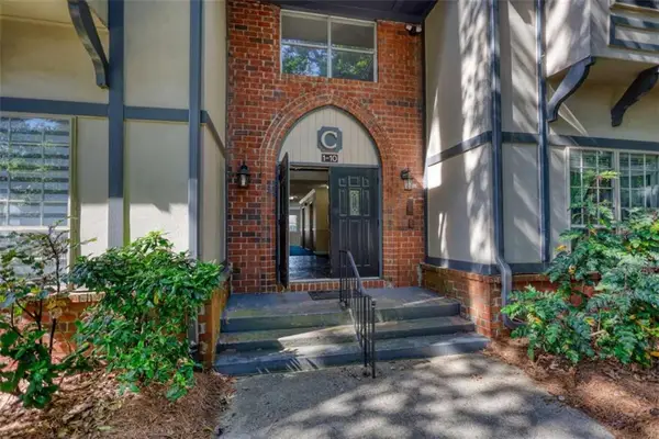 6851 Roswell Road, Sandy Springs, GA 30328