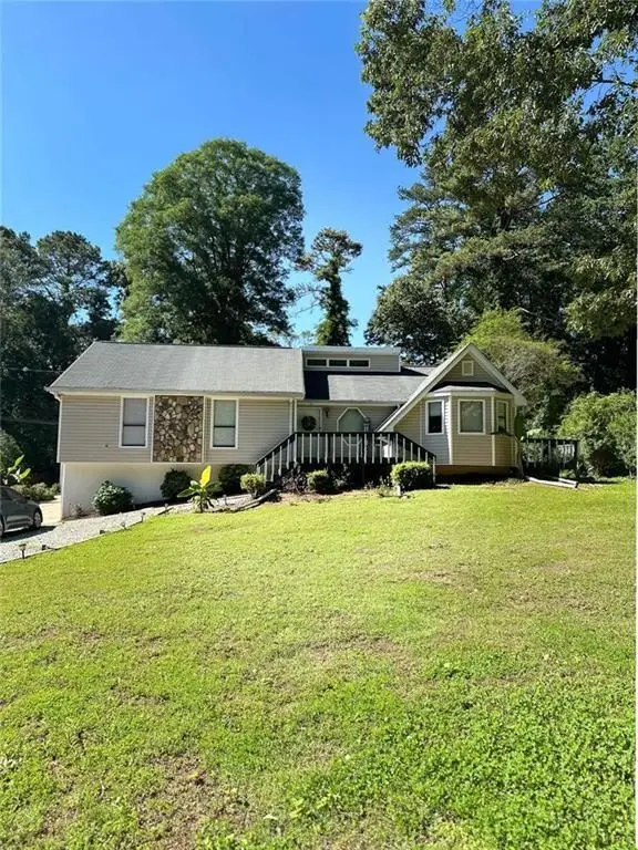 756 Post Road Way, Stone Mountain, GA 30088