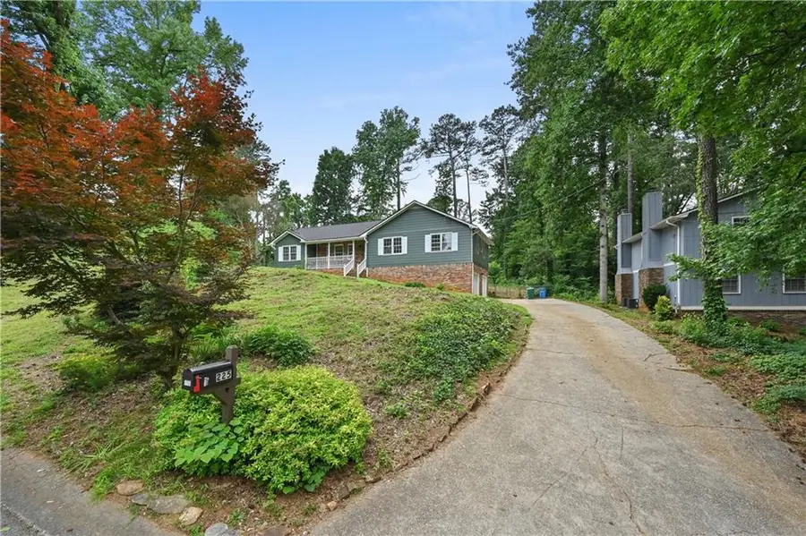 225 Hauteur Place, Lilburn, GA 30047 - #3