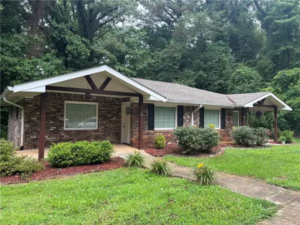 152 Fields Landing Drive, Canton, GA 30114