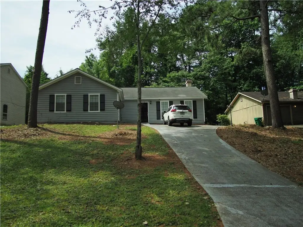 5139 Galbraith Circle, Stone Mountain, GA 30088 - #1