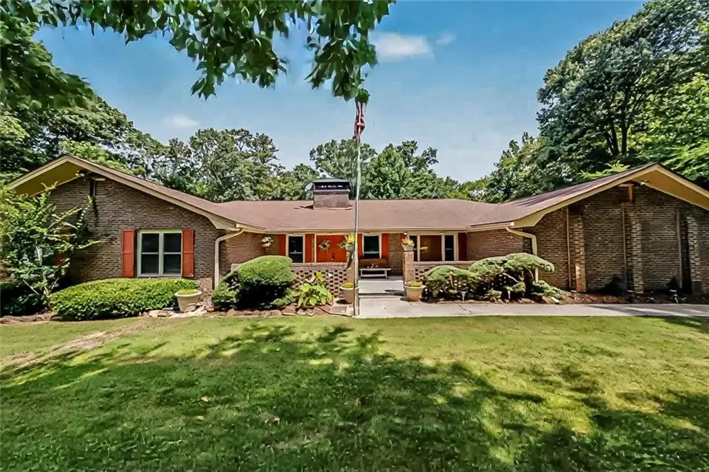 124 Shadow Lake Drive Sw, Lilburn, GA 30047 - #1