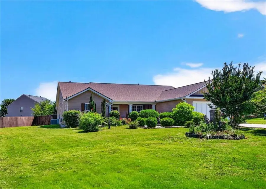 1312 Dianne Way, Winder, GA 30680 - #2