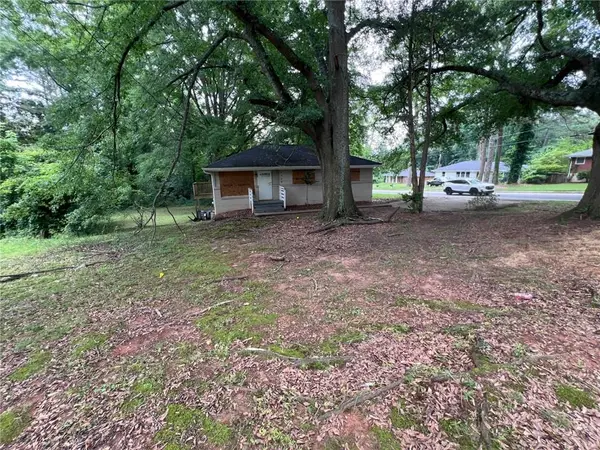 2004 Shamrock Drive, Decatur, GA 30032