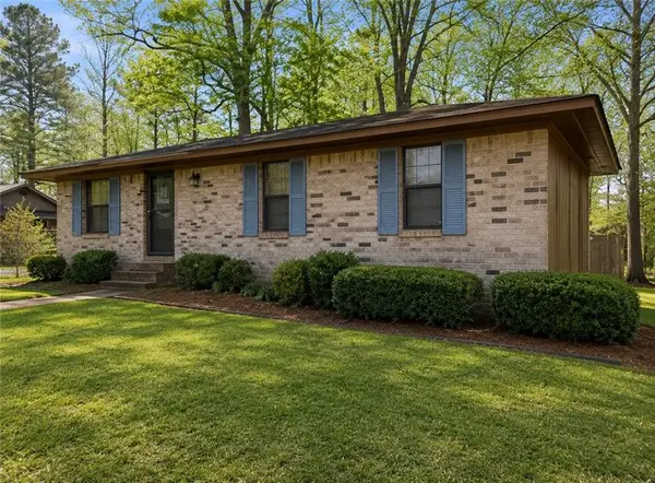816 Maywood St, Tuskegee, AL 36083