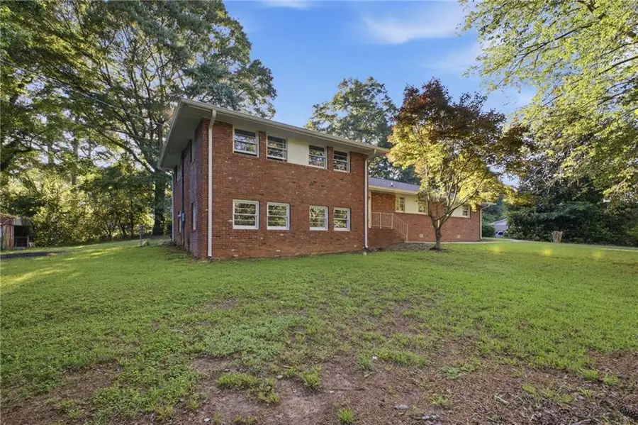 180 E Greenwood Drive, Carrollton, GA 30117 - #2